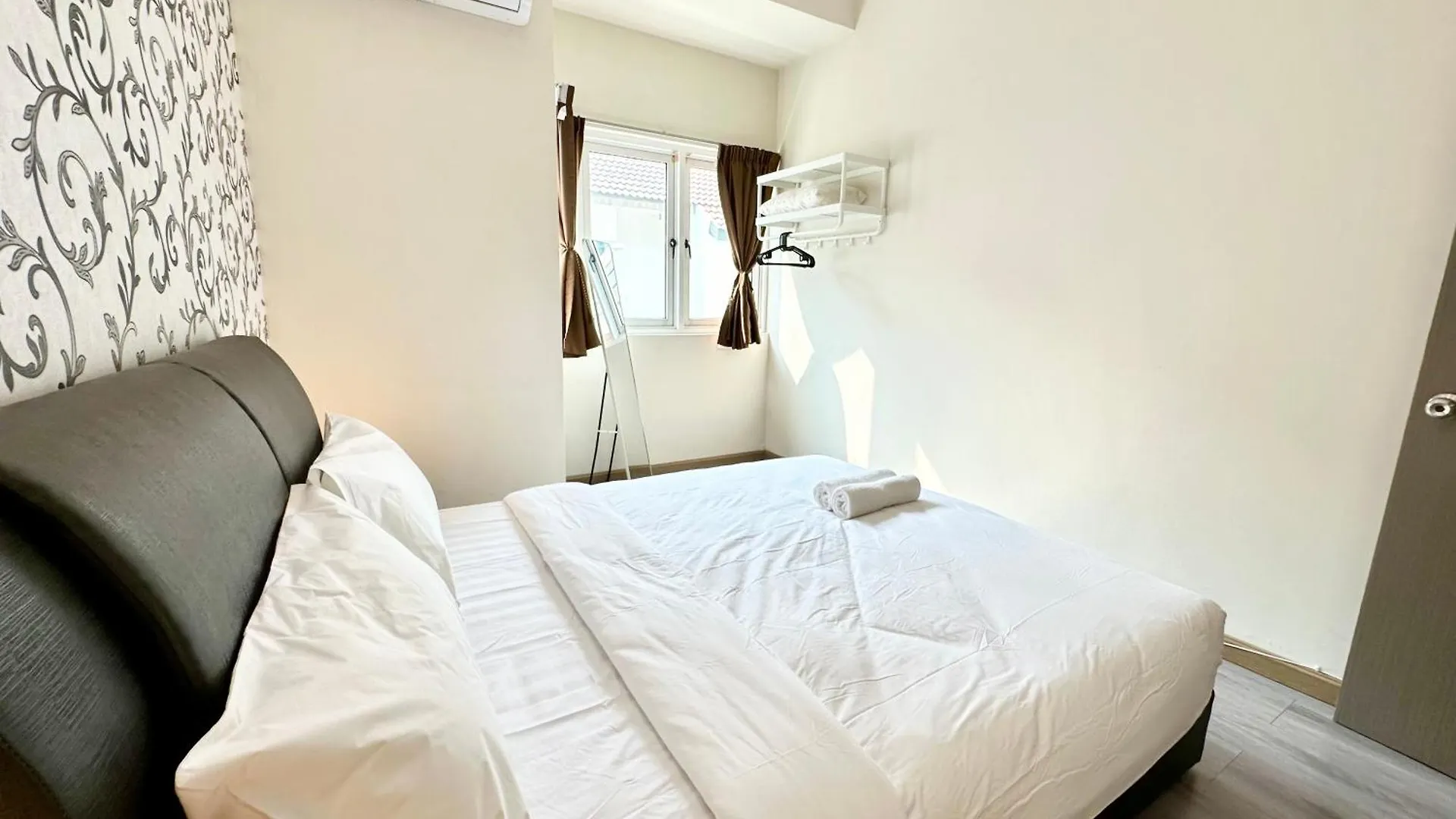 Nautilus Home At Karpal Singh For 14 Pax George Town