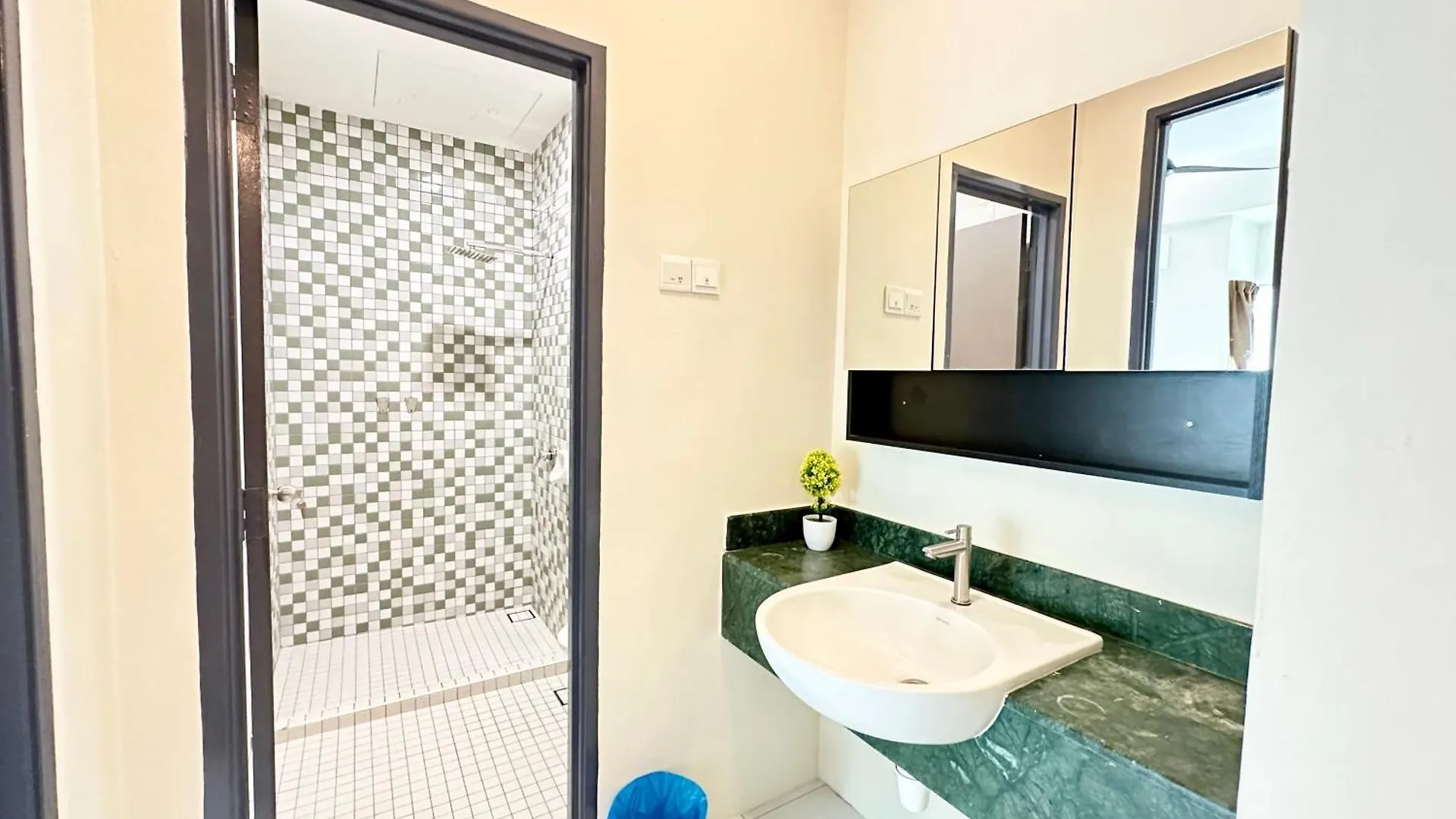 Nautilus Home At Karpal Singh For 14 Pax George Town 0*,